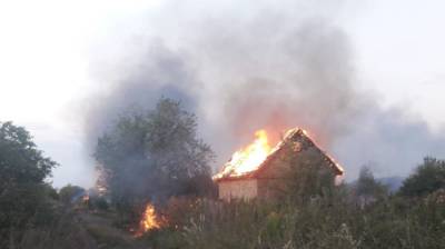 Возле завода Башкирии произошел пожар