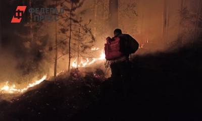 На Среднем Урале лесной пожар подбирается к садовому товариществу
