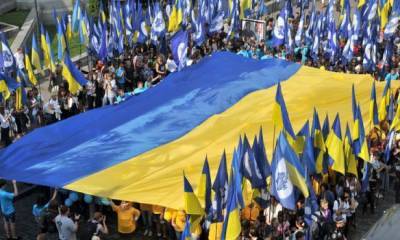 В Киеве перекрыли движение из-за мероприятий ко Дню Государственного Флага (КАРТА)