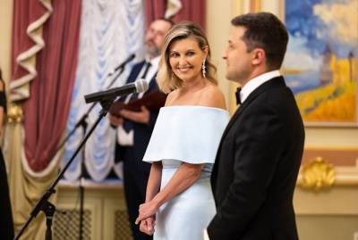 Елена Зеленская для церемонии в Мариинском дворце выбрала платье Litkovskaya