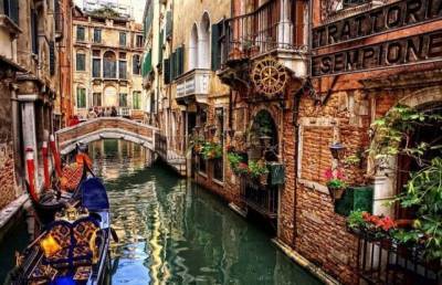 Венеция планируют начать взимать плату с туристов: подробности