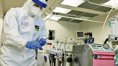 Израильские врачи: самые тяжелые больные коронавирусом - не привиты
