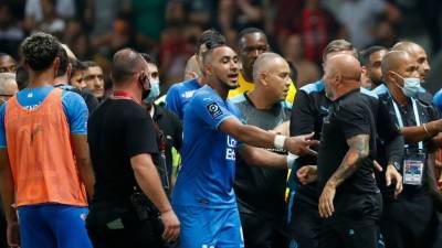 Димитри Пайет - Пайет показал поцарапанную спину после потасовки во время матча «Ницца» — «Марсель» - russian.rt.com - Франция - Twitter