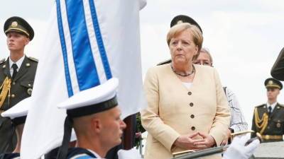 Немецкий журналист раскритиковал «будничный» приём Меркель в Киеве