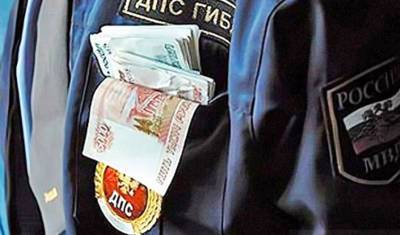 Башкирских полицейских заподозрили в массовой продаже водительских прав