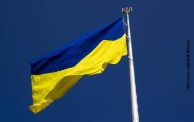 В честь Дня Флага: в Киеве подняли самый большой государственный символ в Украине