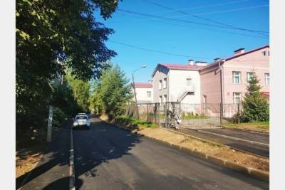 В Смоленске отремонтировали межквартальный проезд около детского сада Гнездышко