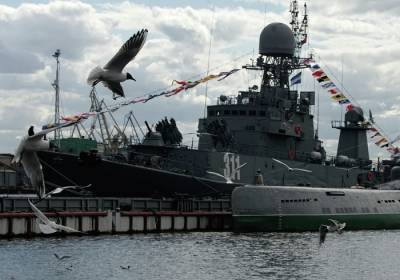 Россия будет развивать свой военный флот и систему его базирования