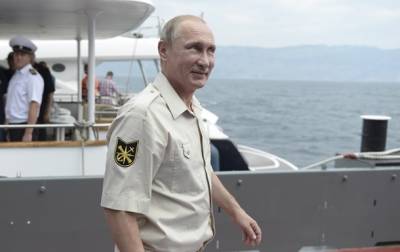 Путин поручил построить новые боевые корабли