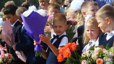 Цветы на 1 сентября: во сколько обойдется букет учителю в 2021 году