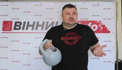 На Украине «научили» гимнастическую гирю кричать «Слава Украине»