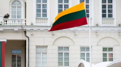 Литва пригрозила России новыми санкциями за “оккупацию” Крыма