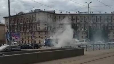 На Заневской площади загорелся пассажирский автобус