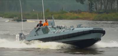 СМИ: Минобороны РФ перебрасывает в Азовское море секретные бронекатера морского спецназа