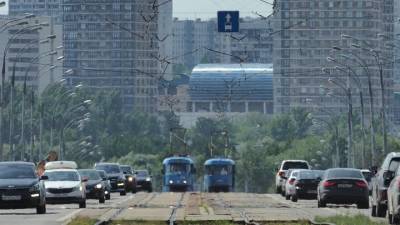 Движение трамваев задерживается на проспекте Буденного в Москве из-за повреждения сети