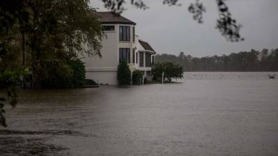 В Северной Каролине пять человек погибли в результате наводнения после шторма
