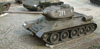 В Волгограде местные жители обнаружили боевой танк без присмотра