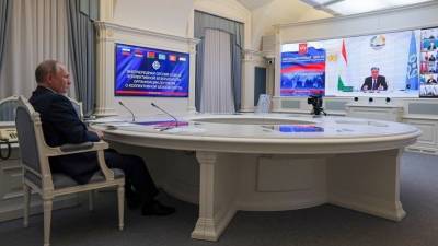 Путин призвал координировать подходы по урегулированию ситуации в Афганистане