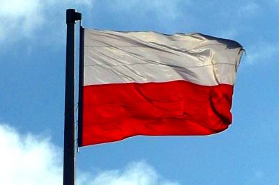 Варшава направила гумпомощь мигрантам на границе с Белоруссией