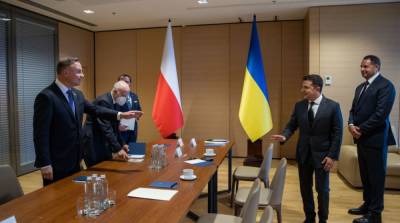 Зеленский обсудил с президентом Польши совместное противодействие «Северному потоку-2»