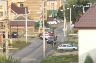 На пересечении улиц Циолковского и Олега Кошевого столкнулись два ВАЗа