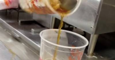 Работник сети кофеен раскрыл способ обмана клиентов и удивил Сеть