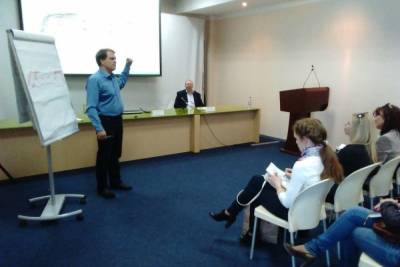100 начинающих бизнесменов из Омска прошли обучение в Центре поддержки предпринимательства