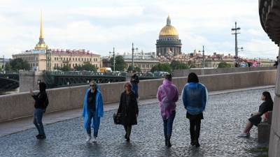 Холодная и облачная погода ожидается в Петербурге 24 августа