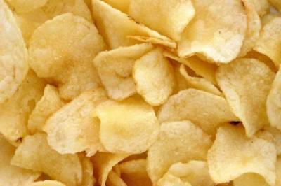 Диетолог назвала виды чипсов, которые не вредят здоровью