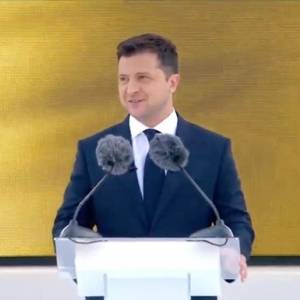 Президент Зеленский ввел День Украинской государственности