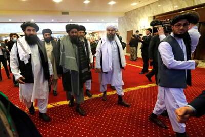 Абдулла Абдулла - Хамид Карзай - Ашраф Гани - Талибы согласовали 7 из 12 кандидатур в руководящий совет Афганистана - lenta.ru - Россия - Афганистан