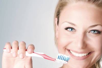 Как ухаживать за зубами, чтобы избежать кариеса: 6 рекомендаций стоматолога