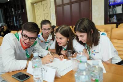 В Общественной палате страны выступила команда активистов ульяновских школ