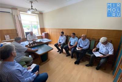 В Новолакском районе обсудили реализацию проекта по бесплатной газификации