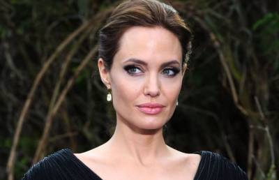 «Мне, стыдно!»: Анджелина Джоли о талибах в Афганистане