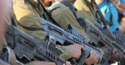 Обвинение: солдат ЦАХАЛа пытался выстрелить в сослуживца