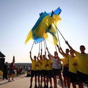 На Хортице состоялся праздничный забег «30 лет спортивные и независимые». Фото