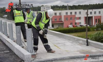 Власти рассказали, как вырастут зарплаты петербуржцев