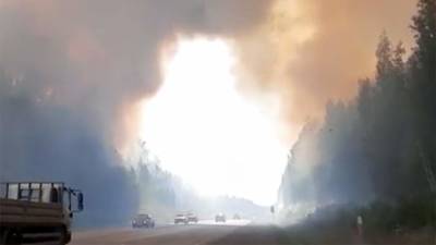 Участок трассы Пермь–Екатеринбург перекрыли из-за природного пожара