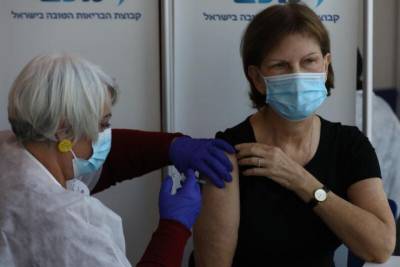 Начинается "бустерная" вакцинация граждан Израиля в категории 30+