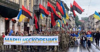 Во Львове День Независимости отпраздновали "Маршем непокоренных" (ФОТО)