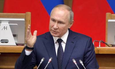 Путин поручил добиться качественного роста экономики России