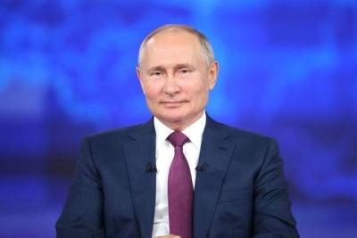Путин высказался за запрет списания соцвыплат по долгам