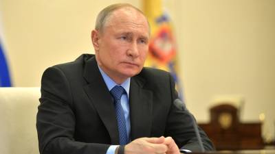 Путин предложил продлить мораторий на проверки малого бизнеса на год