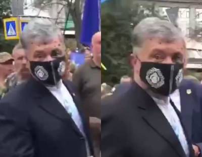 Экс-президента Украины облили зеленкой в Киеве