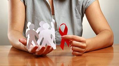 По мнению экспертов, в РФ нужно срочно принимать законы против ВИЧ-отрицателей