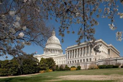 Палата представителей конгресса США одобрила пакет предложений в бюджет на 3,5 триллиона долларов