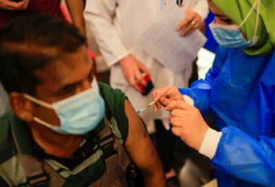 Американские ученые оценили вероятность попасть в больницу без прививки от коронавируса