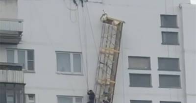 В Москве рабочий сорвался с троса и разбился насмерть