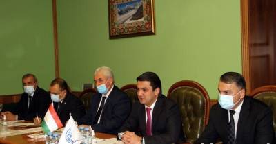 Рустами Эмомали провел встречу с делегацией Всемирного банка